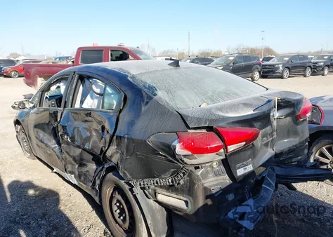 2017 Kia Forte Lx из США, поврежденный, VIN 3KPFL4A79HE127384